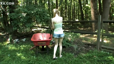 Skinny Teen Girl Masturbates Outdoor